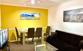 London Excel 2 Bedrooms, Reception, Spacious Apartment